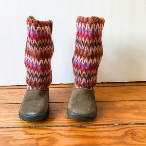 Keen Auburn Sweater Boots, little girls size 10